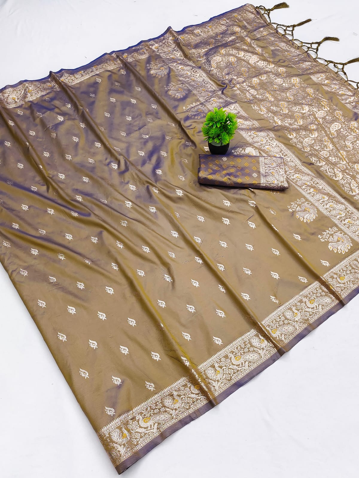 Anand Karaj Guest Outfits That Respect Gurdwara Etiquette